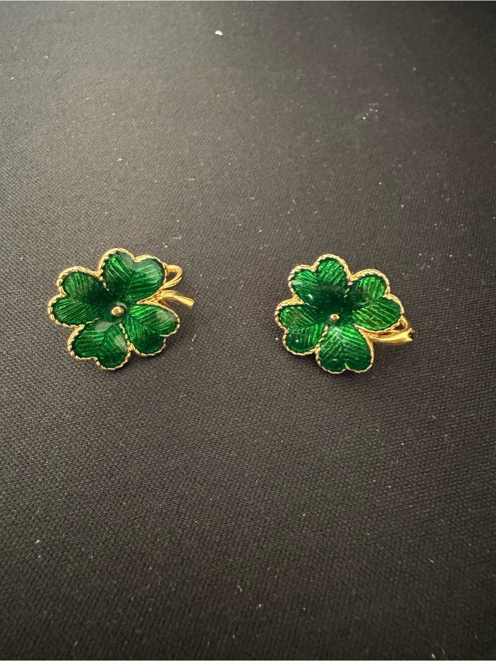 Vintage Avon Gold-Tone Green Enamel Four-Leaf Clover Clip-On Earrings